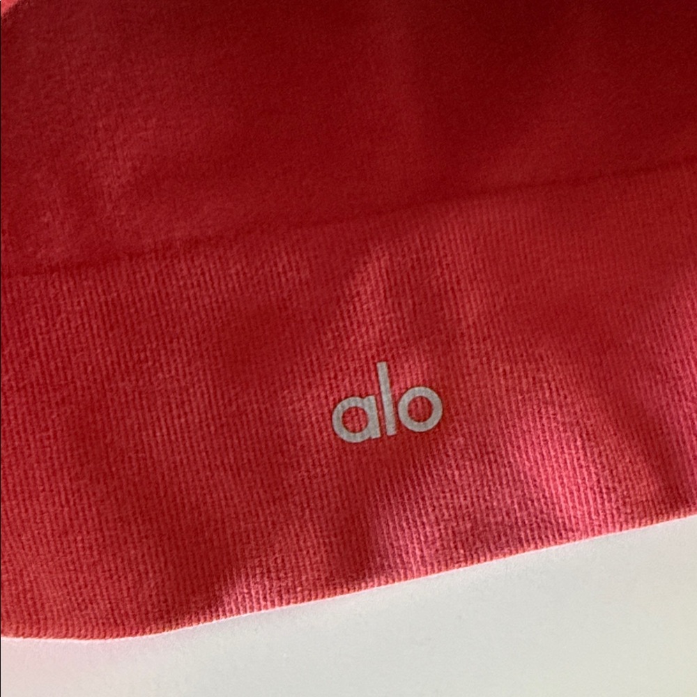 ALO Yoga Vibrant Pink Tank Top - Picture 3 of 5